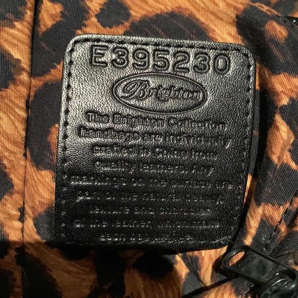 XL BRIGHTON black patent leather rope bag with chetah lining & handles.LIKE NEW - Picture 4 of 16